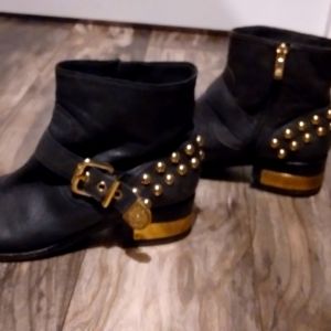 Womens size 8.5 boots
